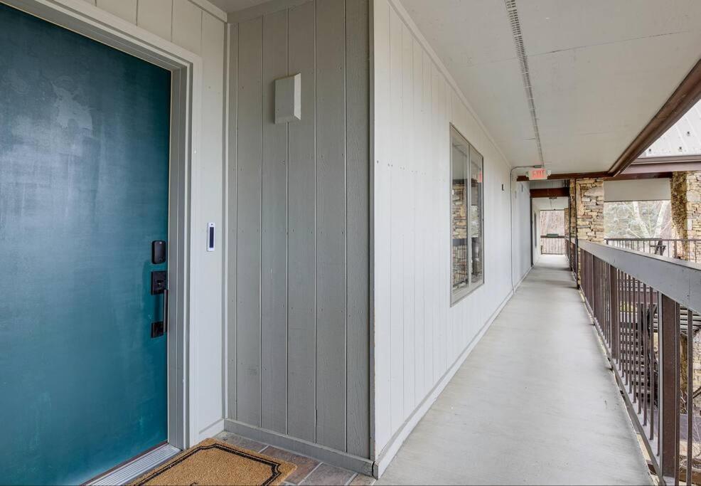 Vila Lux Retro Getaway W/ Ober & Smoky Mtn Views! Gatlinburg Exteriér fotografie